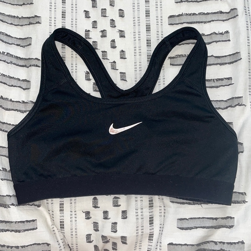 nike dri fit sports bra